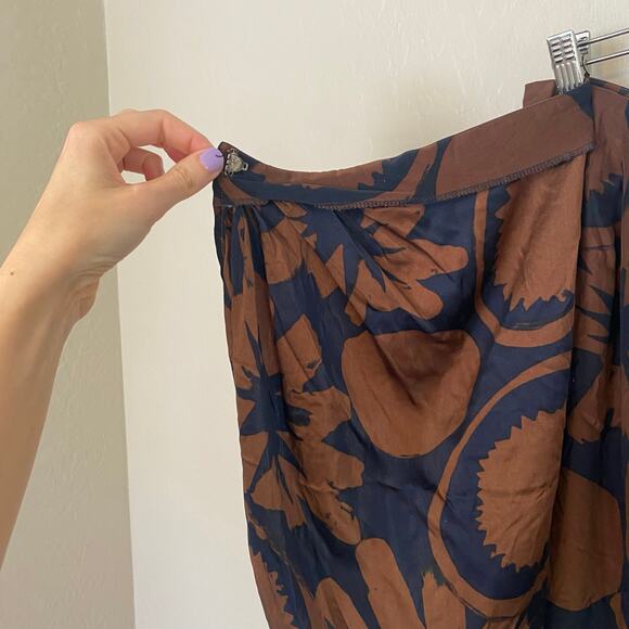 Vintage Saks Fifth Avenue 100% Silk Wrap Skirt Womens Size Medium Mini - Picture 3 of 4